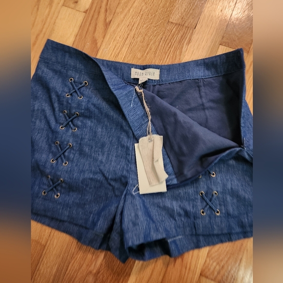 Moon River Blue Sailor Style Lace Front Shorts Size 10 NWOT - Picture 6 of 6